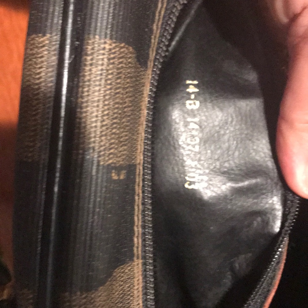 Auth Fendi 2 way crossbody bag custom painted - Picture 7 of 16